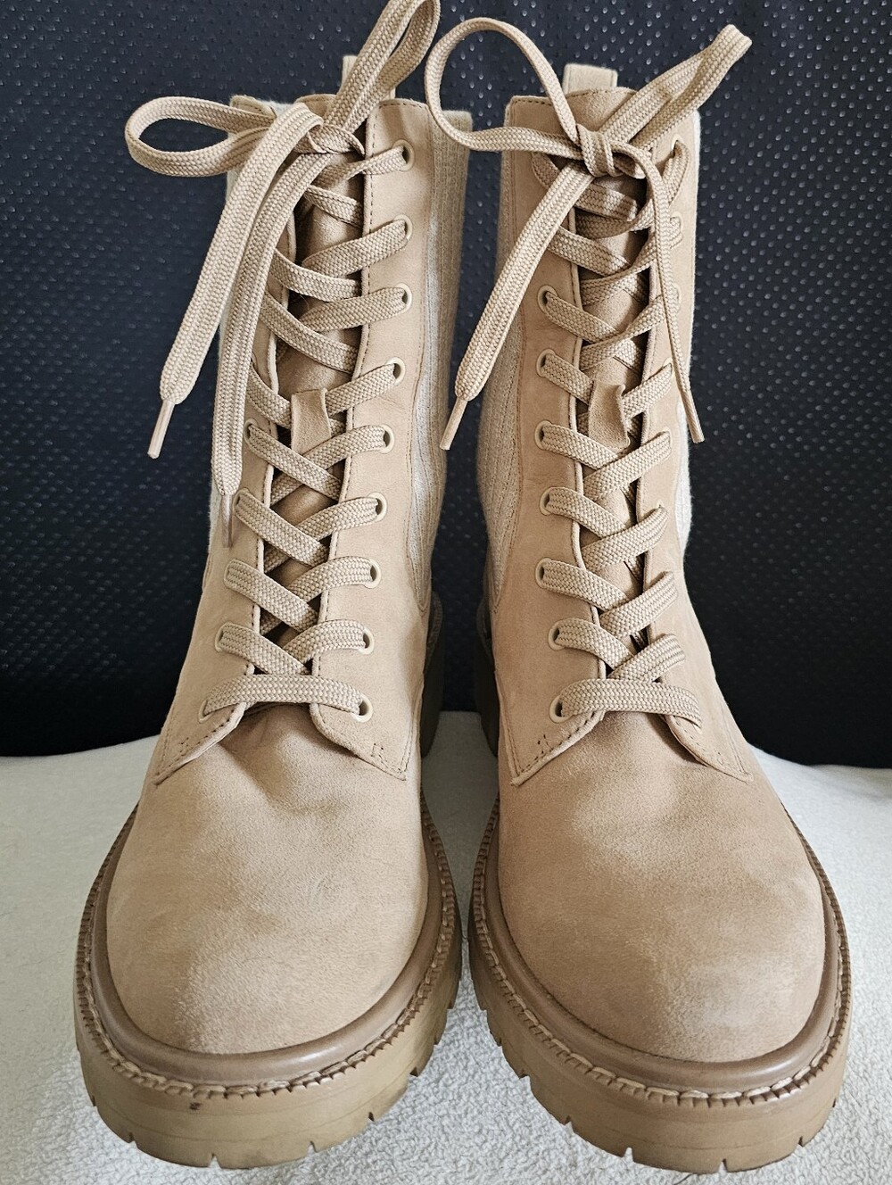 EXELLENT SAM EDELMAN Woms Lydell Combats Boots Sesame Suede/knit Color SIZE 7M - Picture 9 of 12